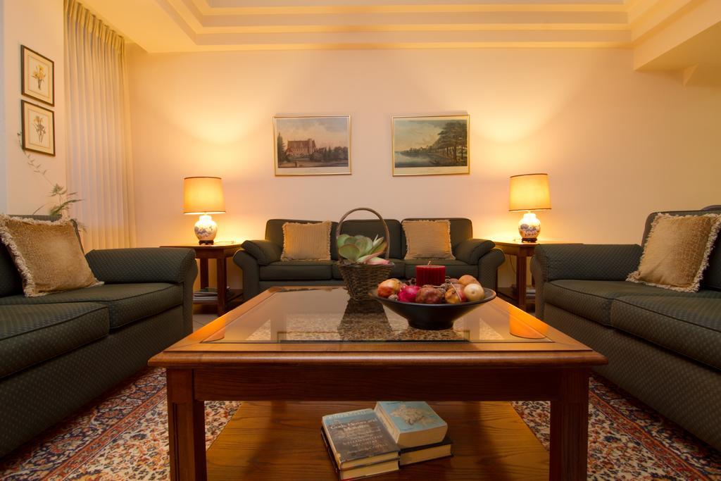 Hill Hotel